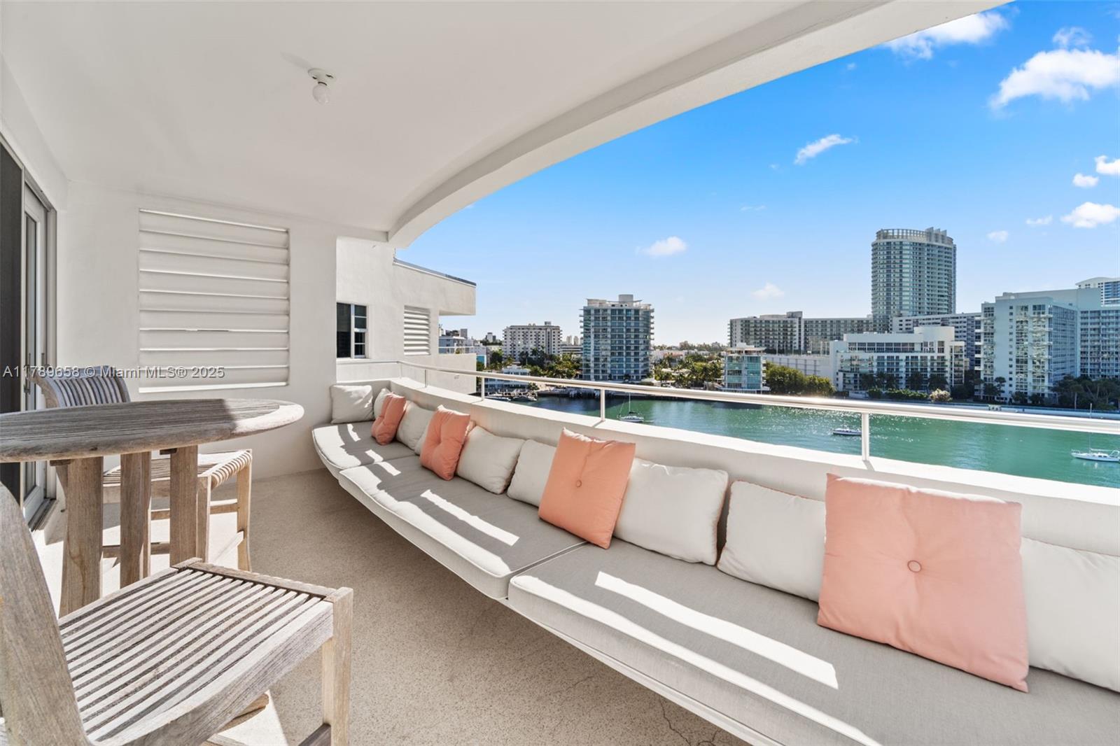 16 Island Ave # 8F