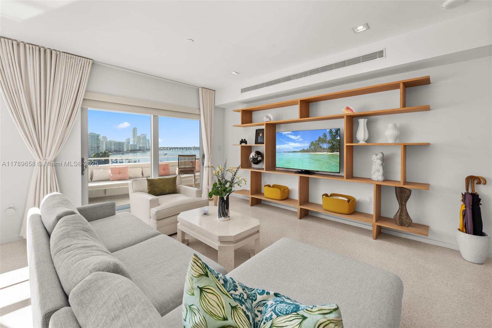 16 Island Ave # 8F