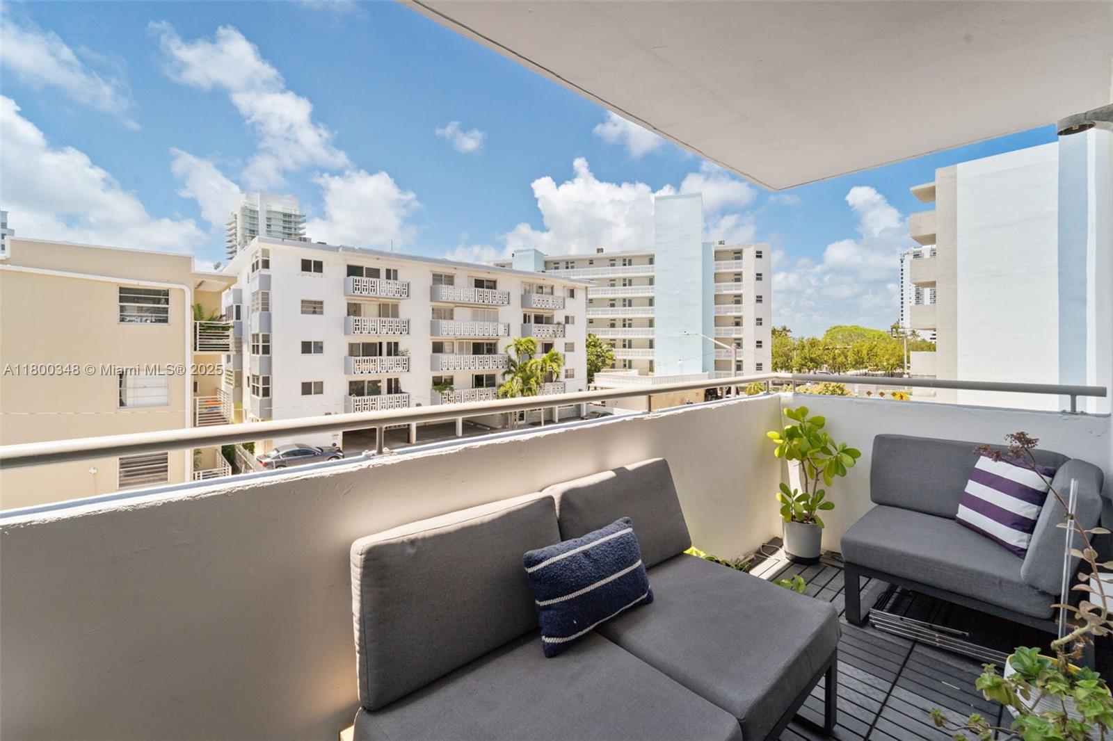1658 Bay Rd # 305
