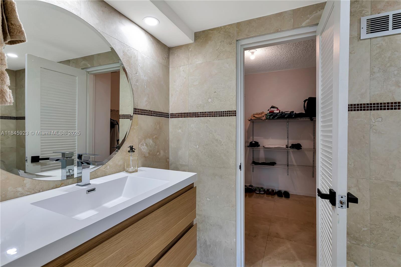 800 West Ave # 635