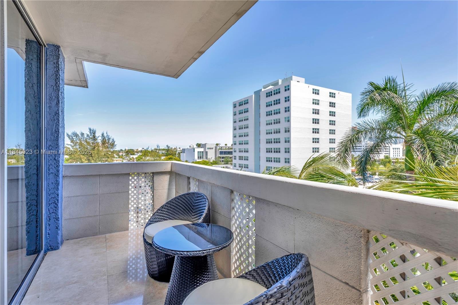 800 West Ave # 635