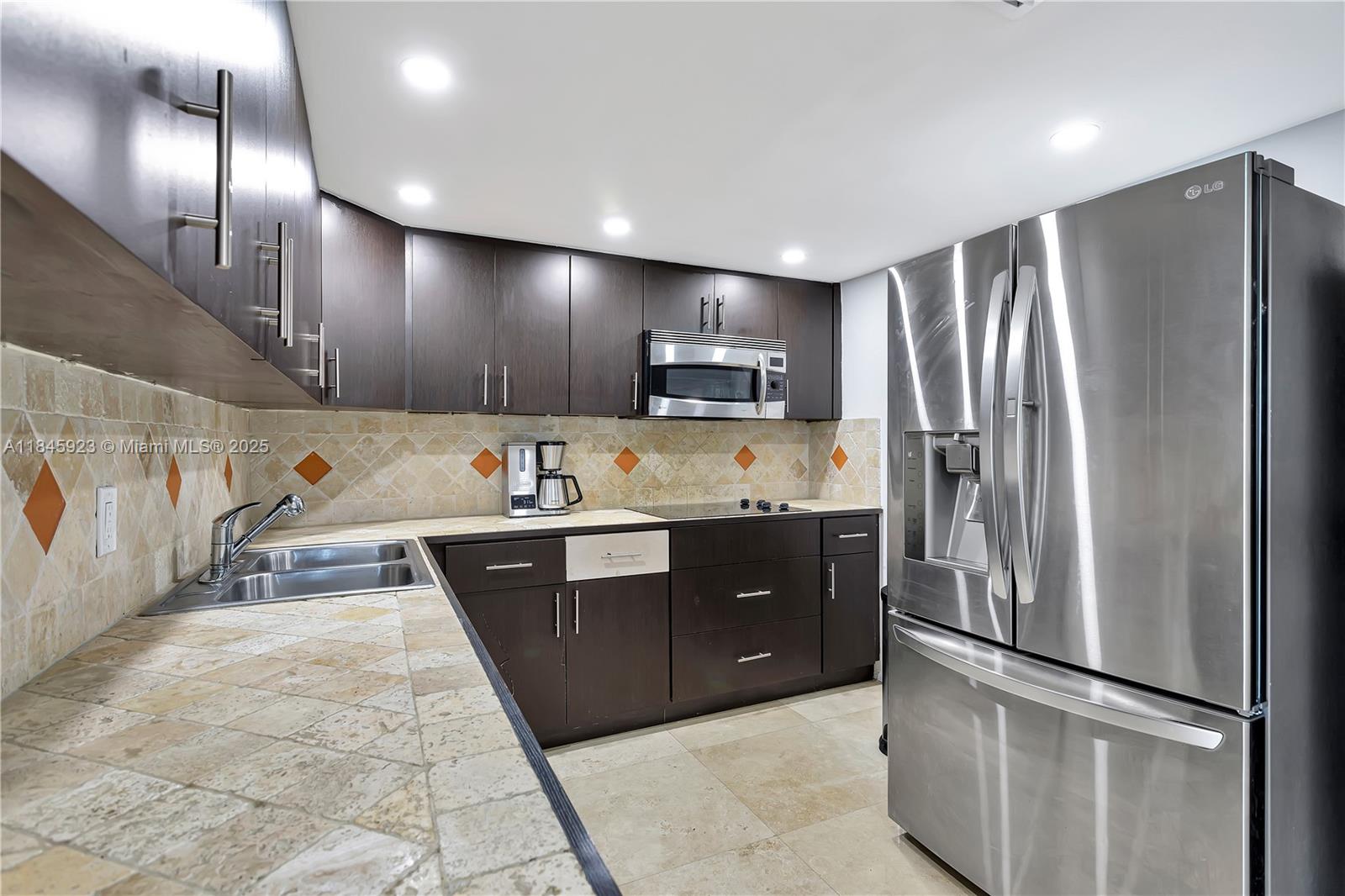 800 West Ave # 635
