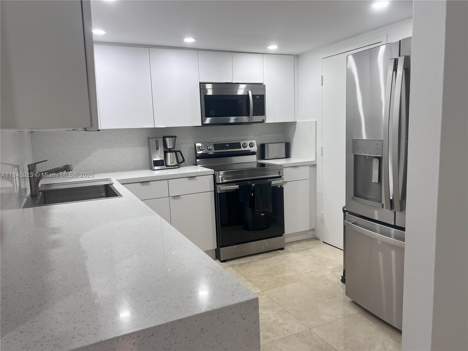 800 West Ave # 635