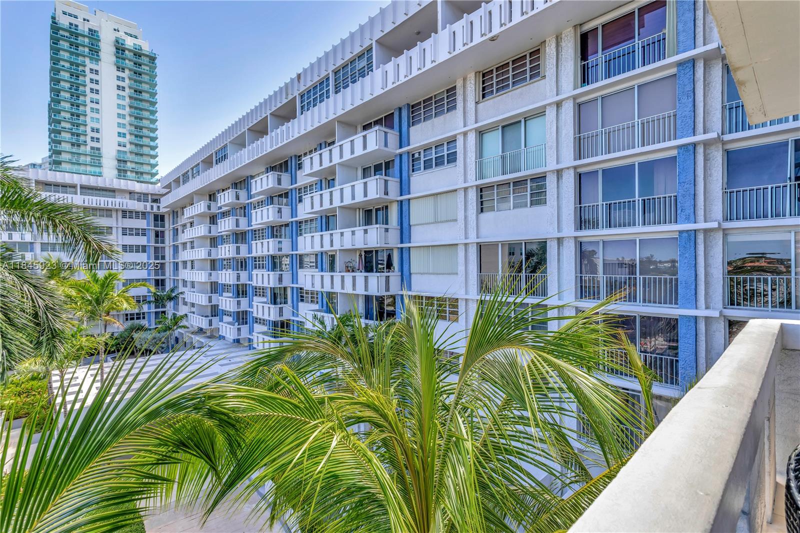 800 West Ave # 635