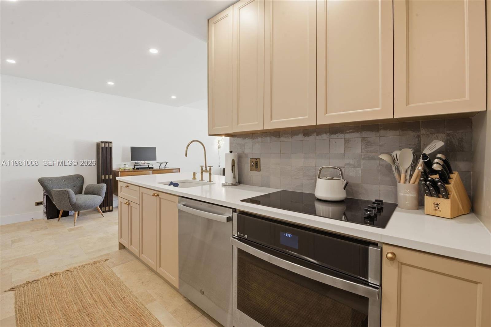 3 Island Ave # 06K