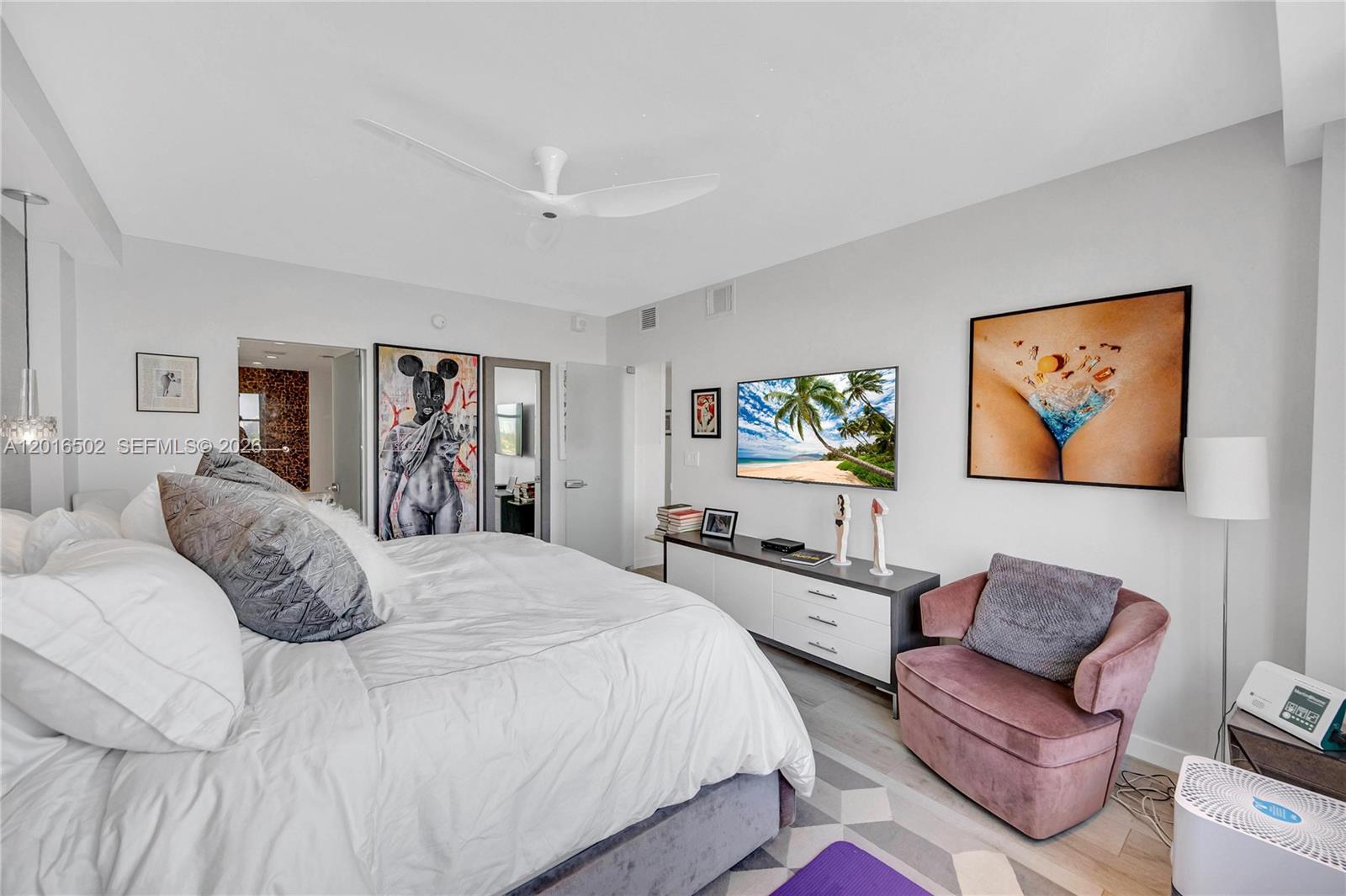 3 Island Ave # 08I