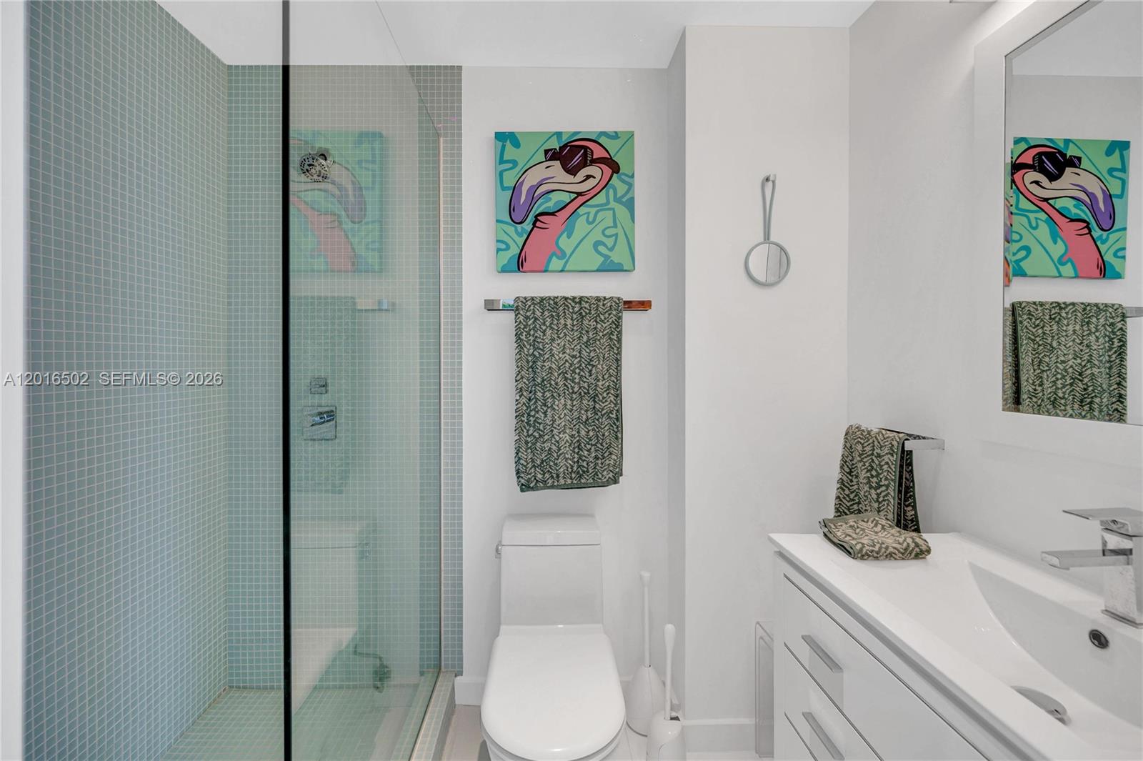 3 Island Ave # 08I