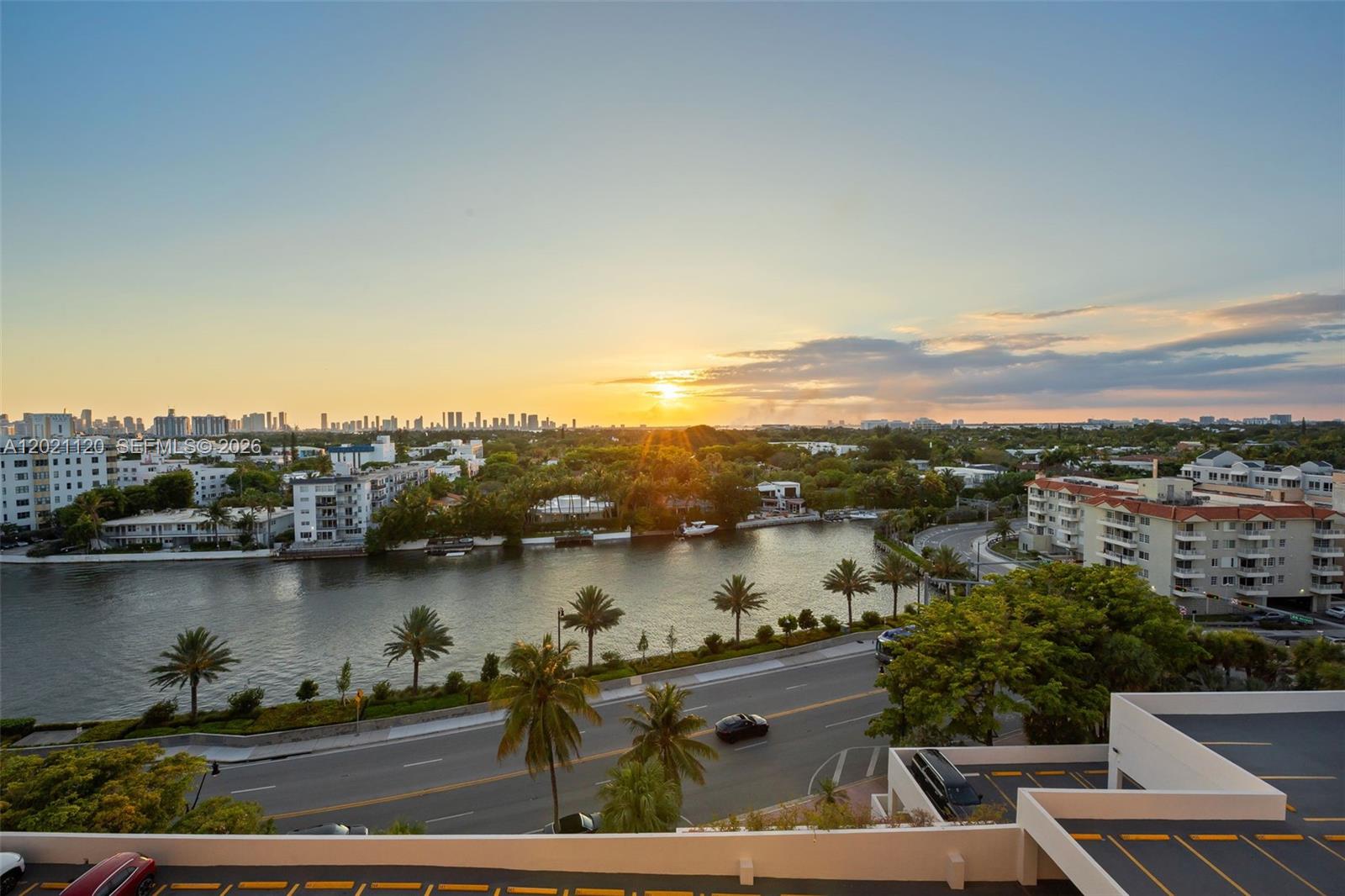 2555 Collins Ave # 1106