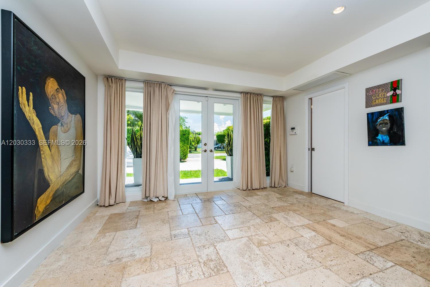 575 W 50th St