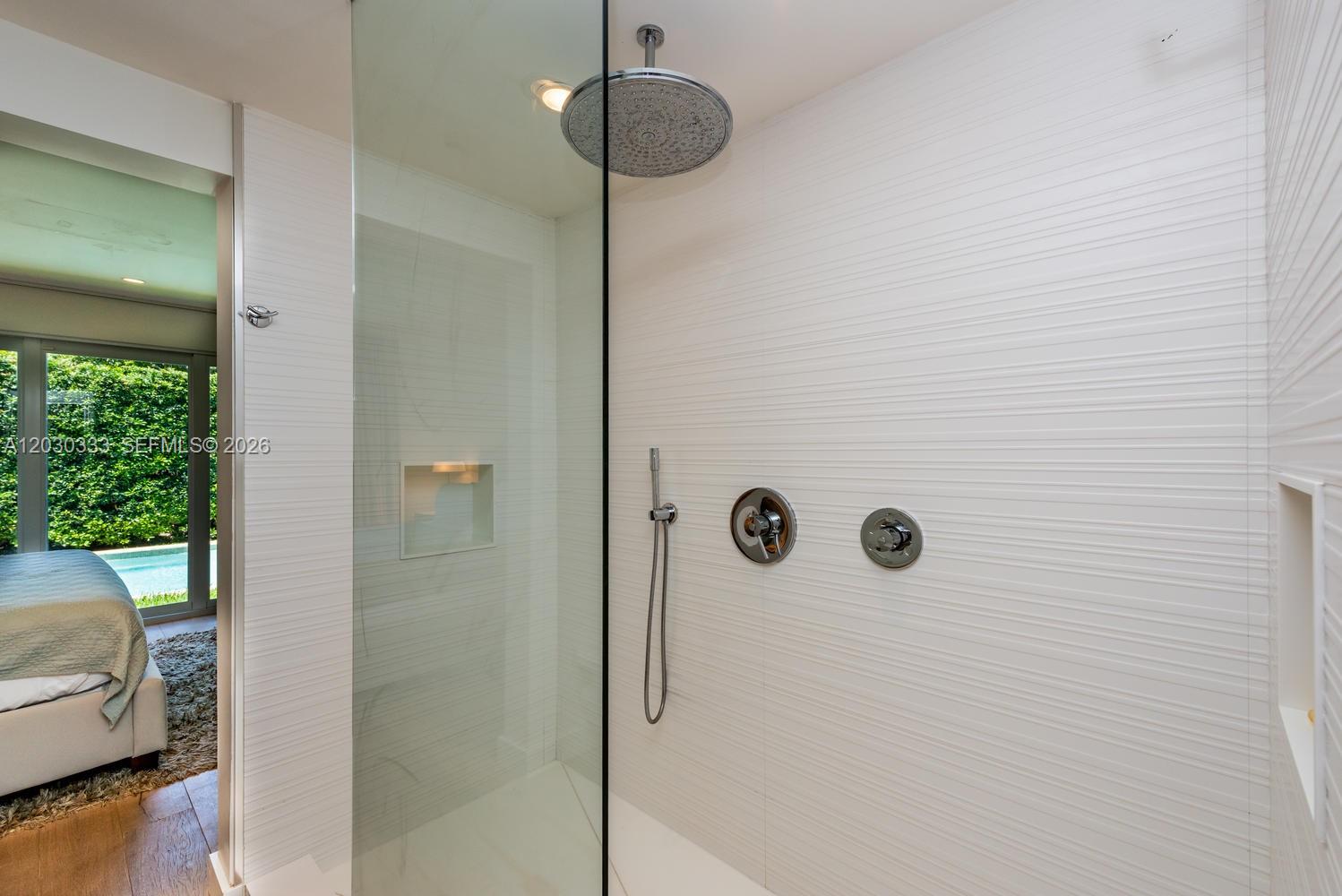 575 W 50th St
