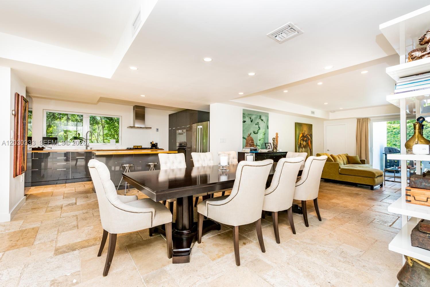 575 W 50th St
