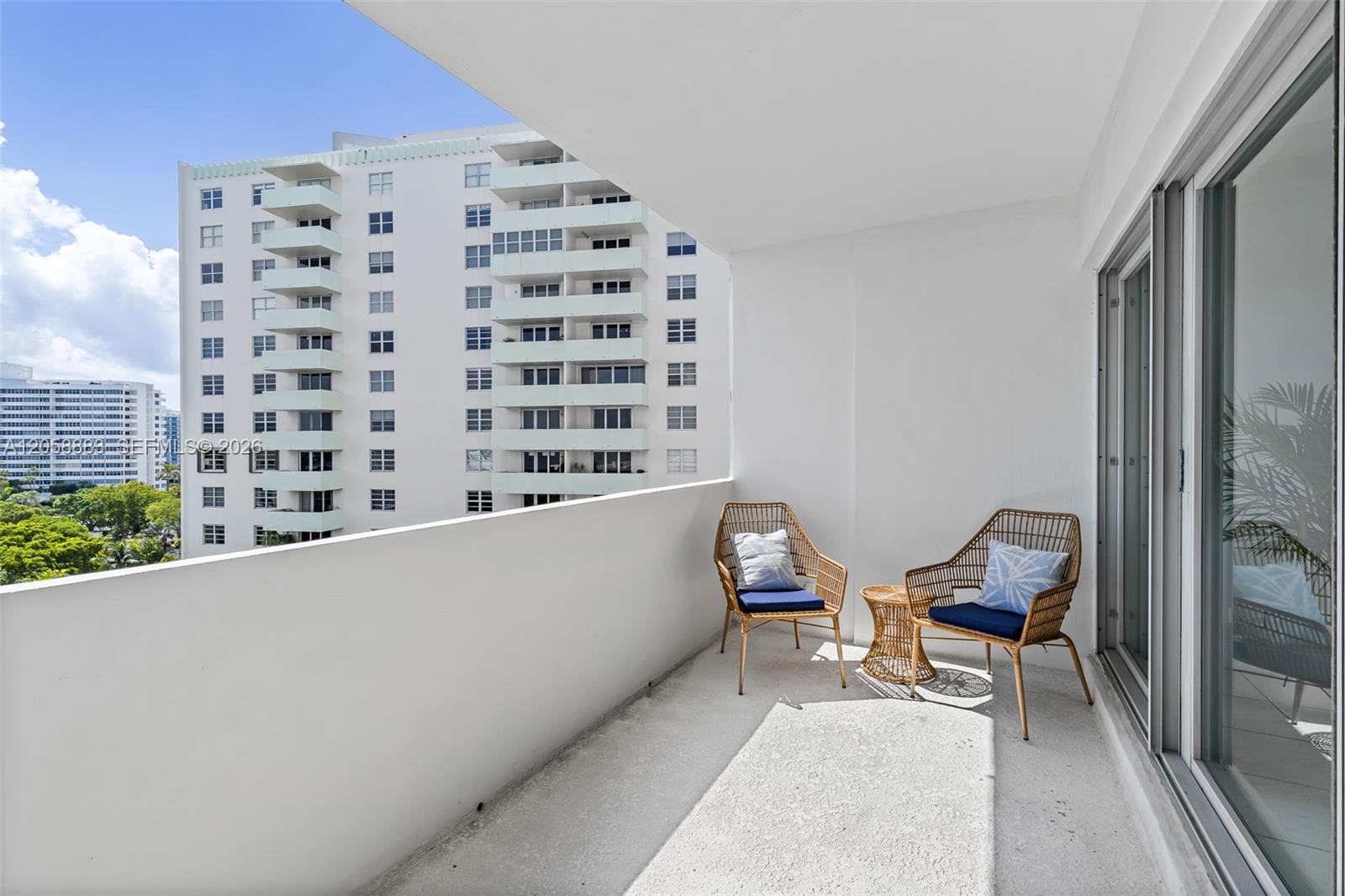 3 Island Ave # 09L