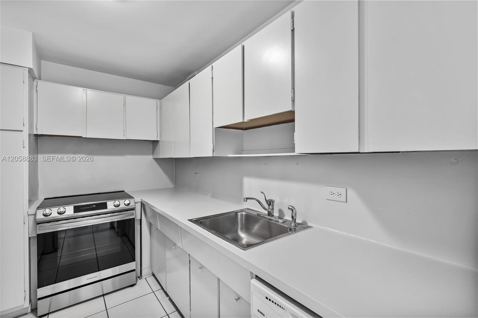 3 Island Ave # 09L
