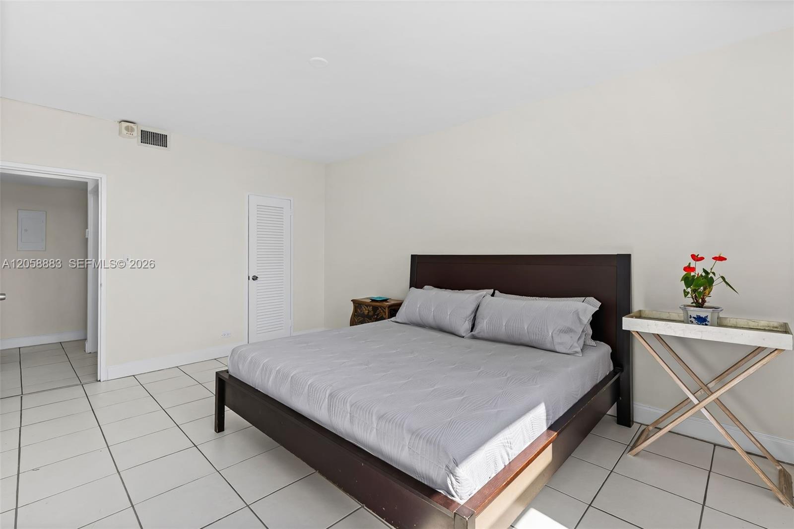 3 Island Ave # 09L