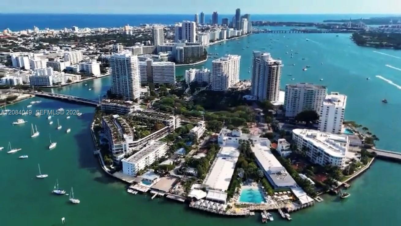 16 Island Ave # 4E