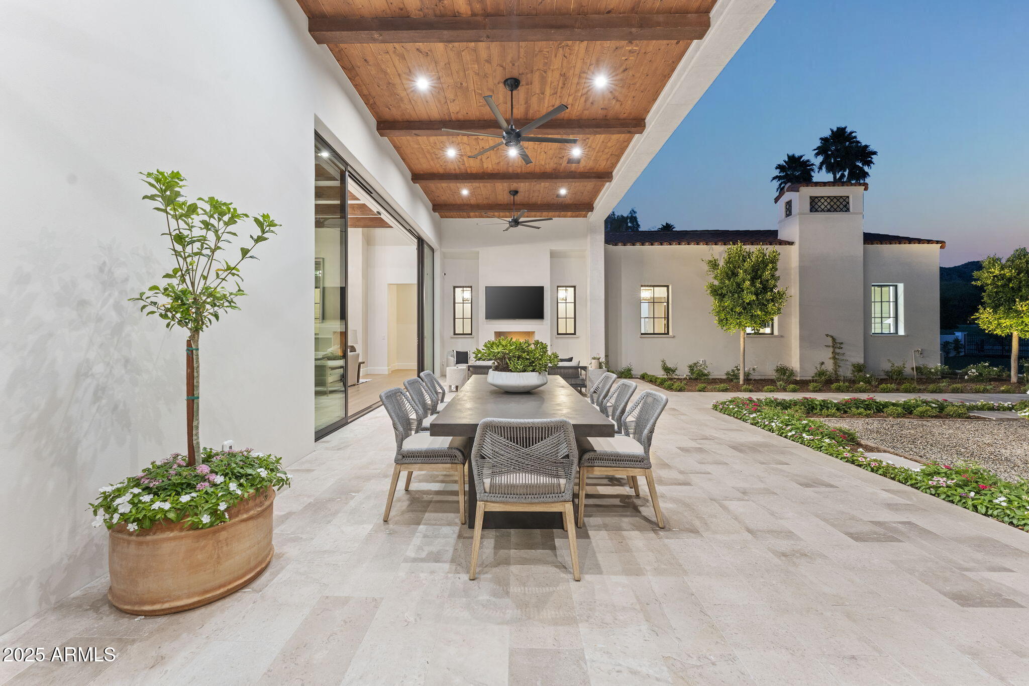 7501 N EUCALYPTUS Drive