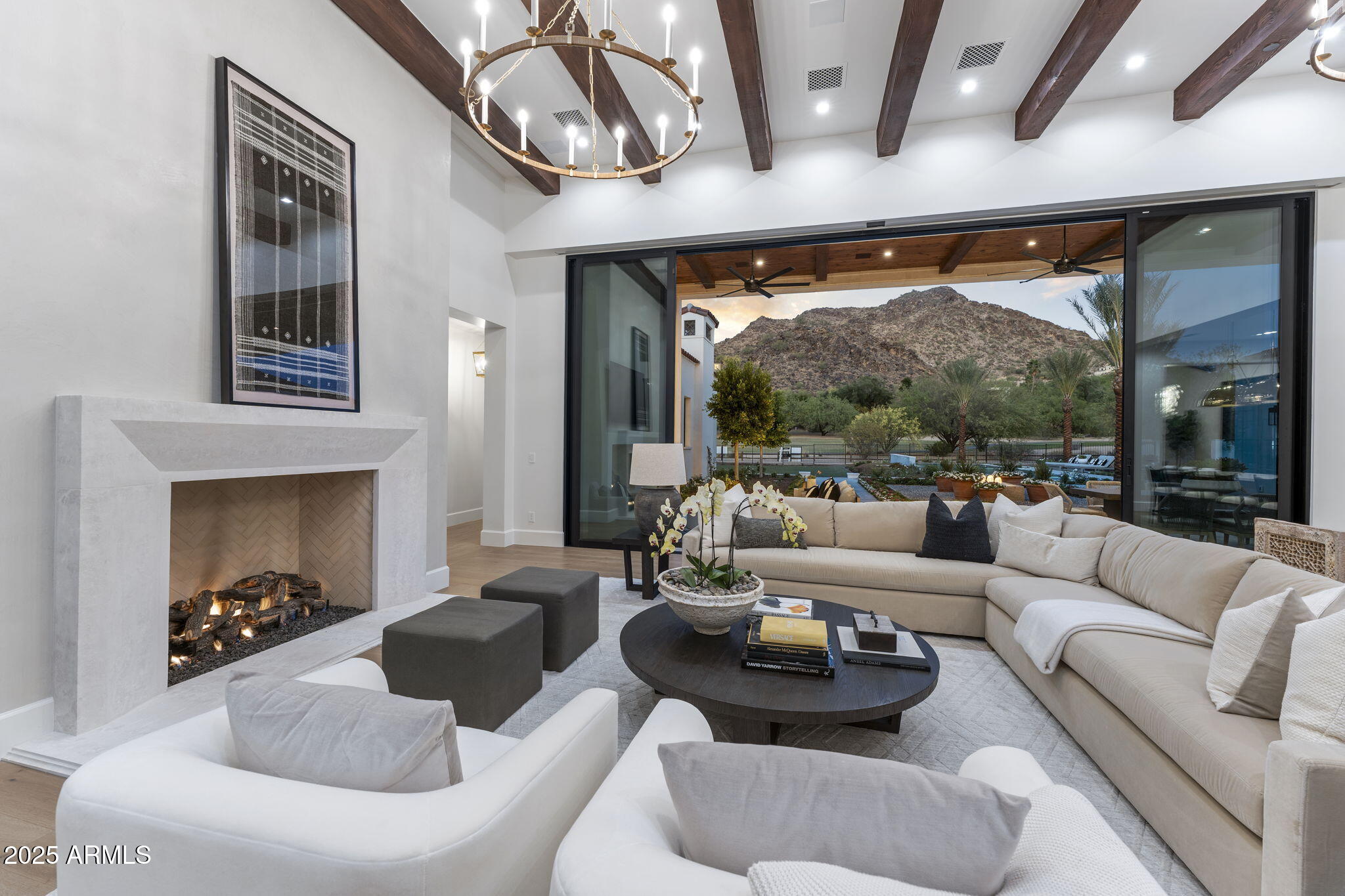 7501 N EUCALYPTUS Drive
