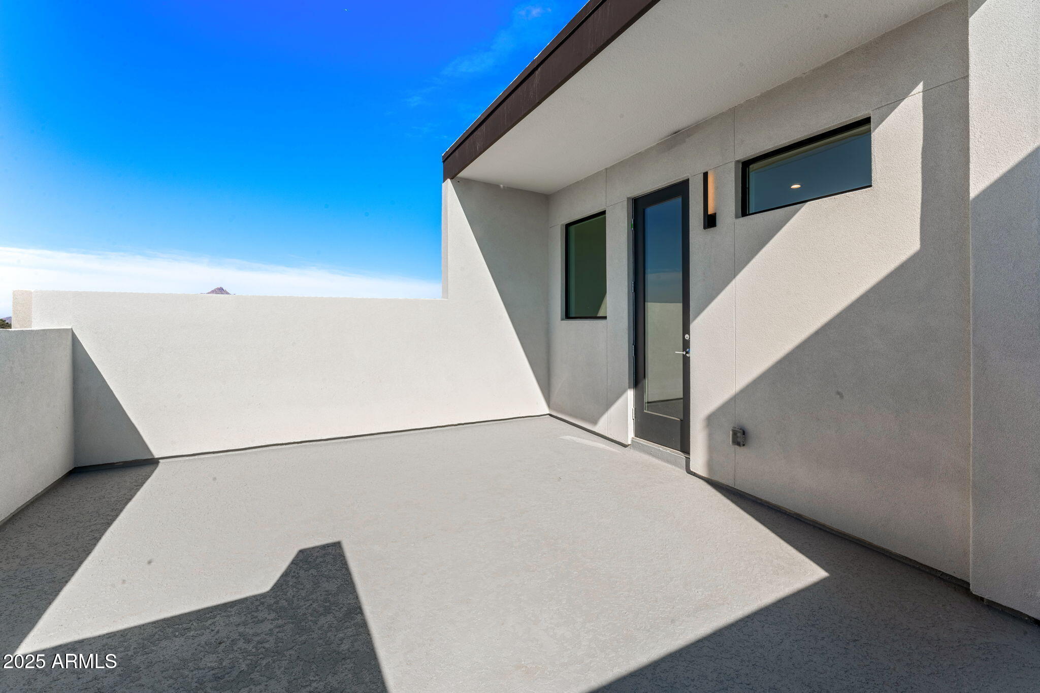 4220 N 32nd Street, 35