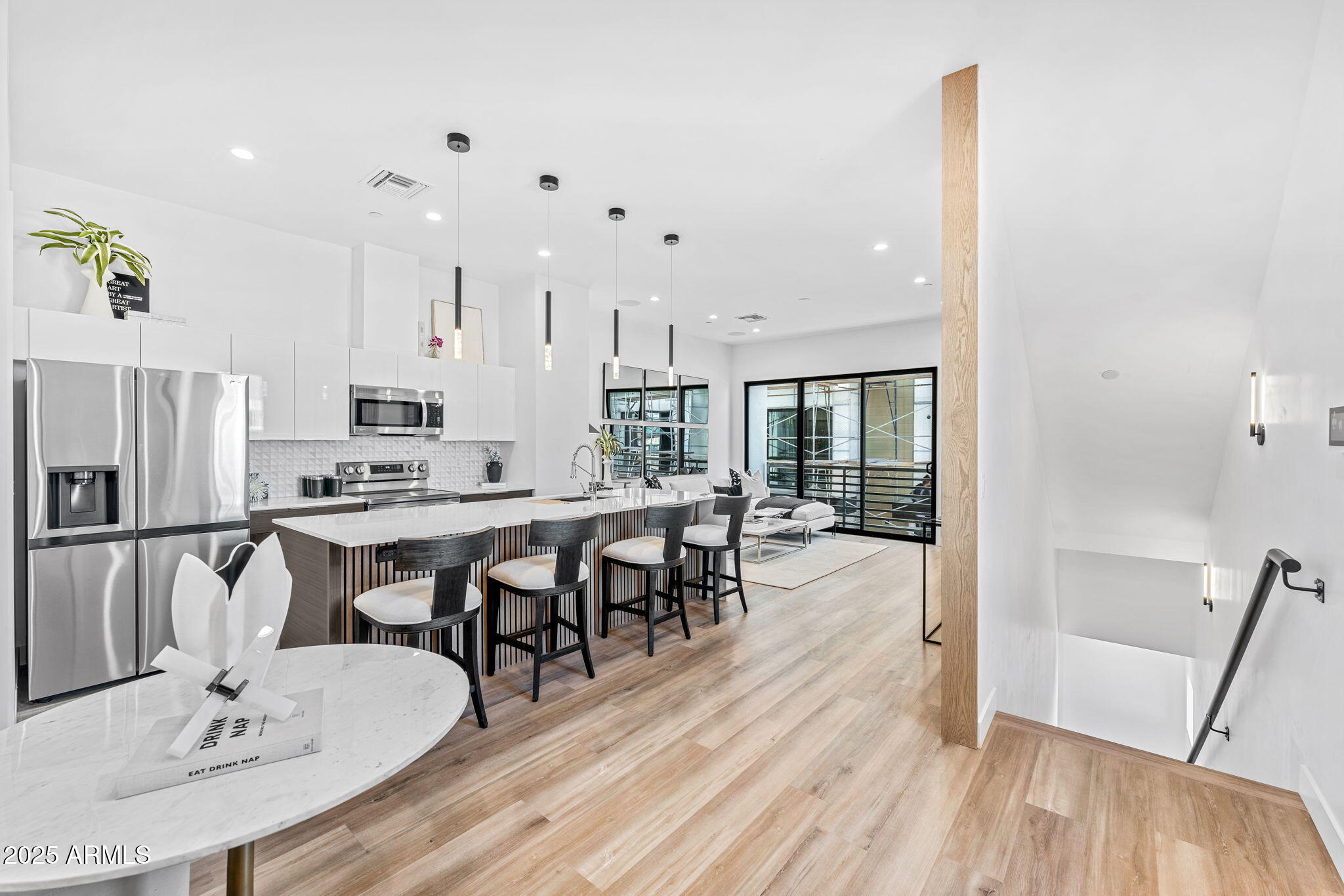 4220 N 32nd Street, 35