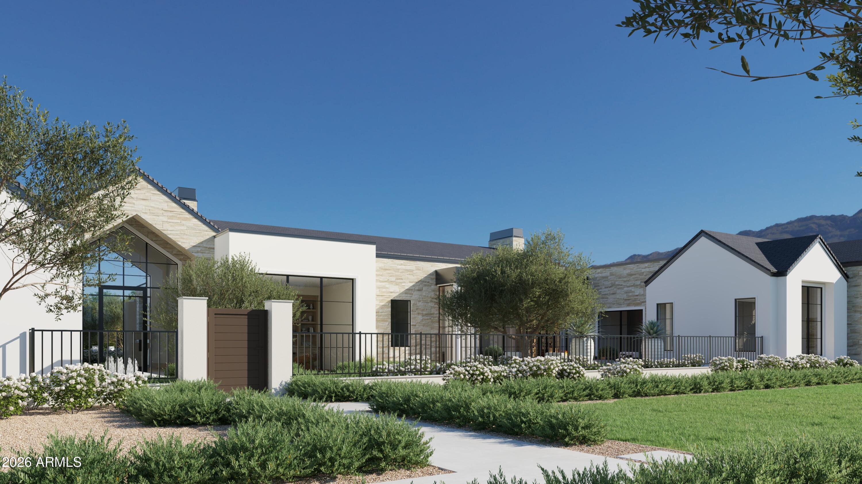 5009 E Roadrunner Road