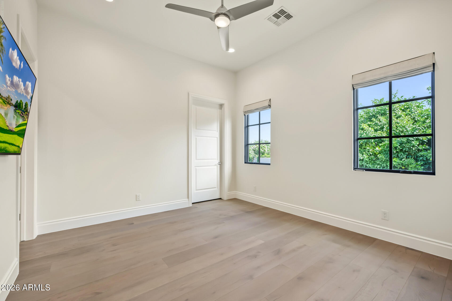 5022 E ORCHID Lane