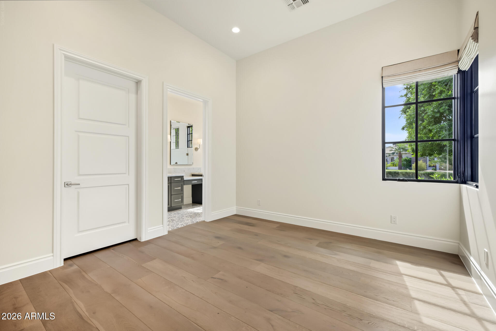 5022 E ORCHID Lane