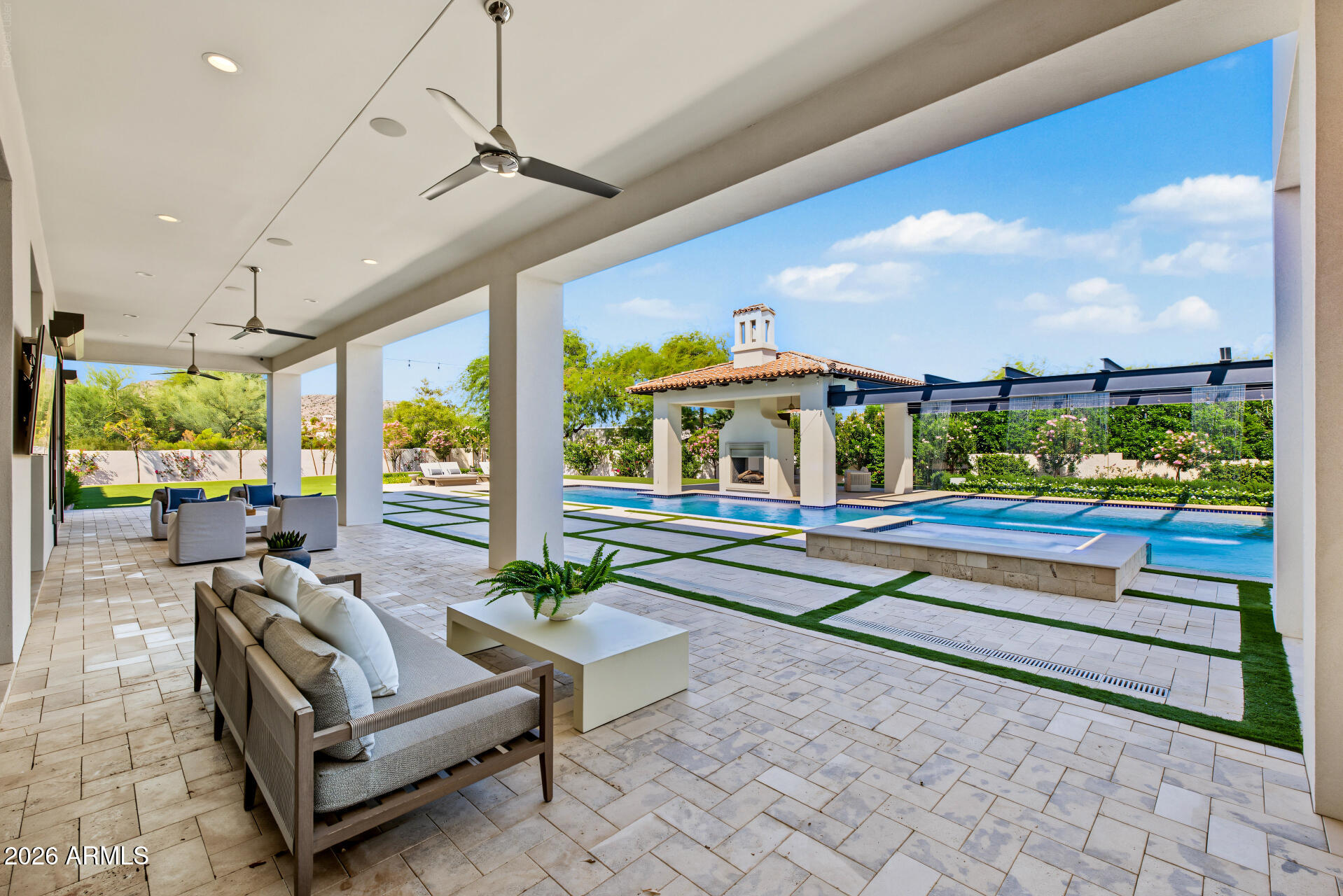5022 E ORCHID Lane