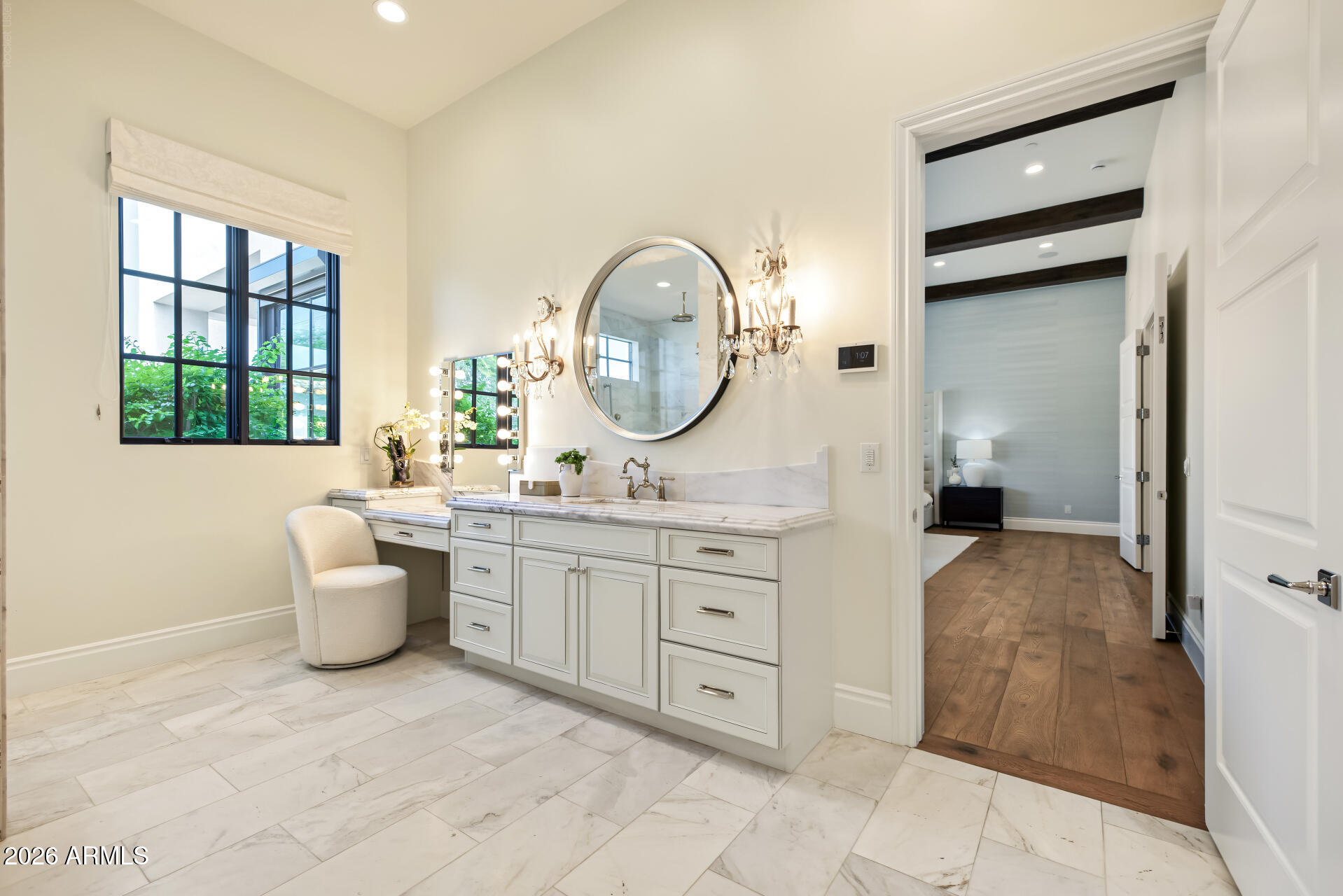 5022 E ORCHID Lane