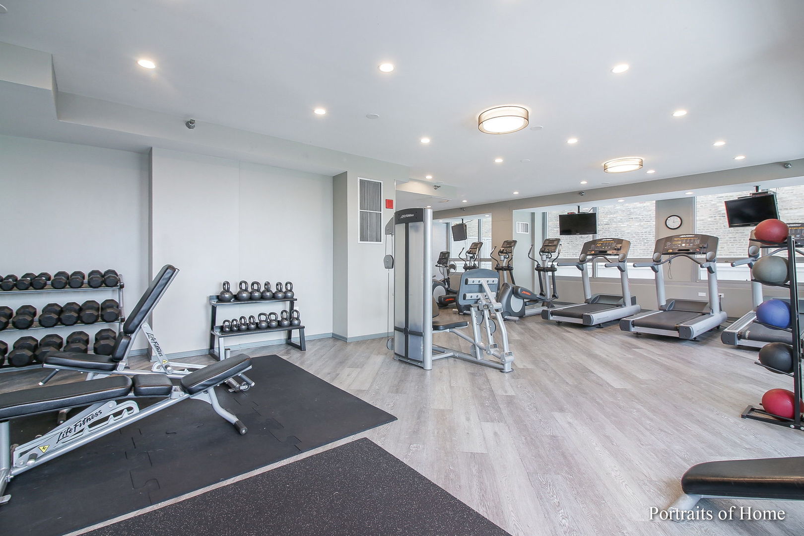 701 S Wells Street Unit: 1708