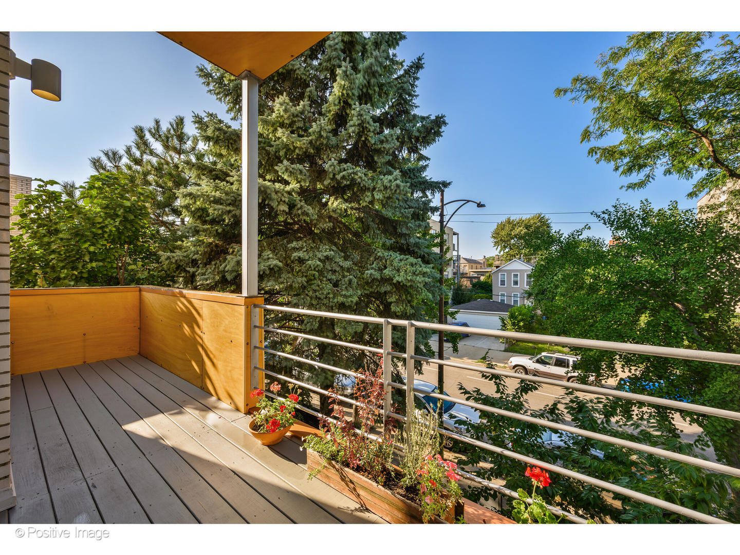 1427 W Erie Street Unit: 2