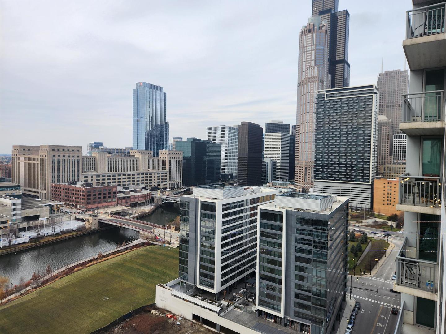 701 S Wells Street Unit: 2204