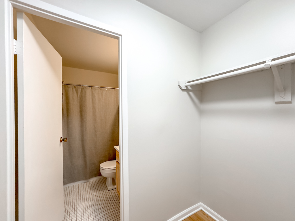 1636 N Wells Street Unit: 3004