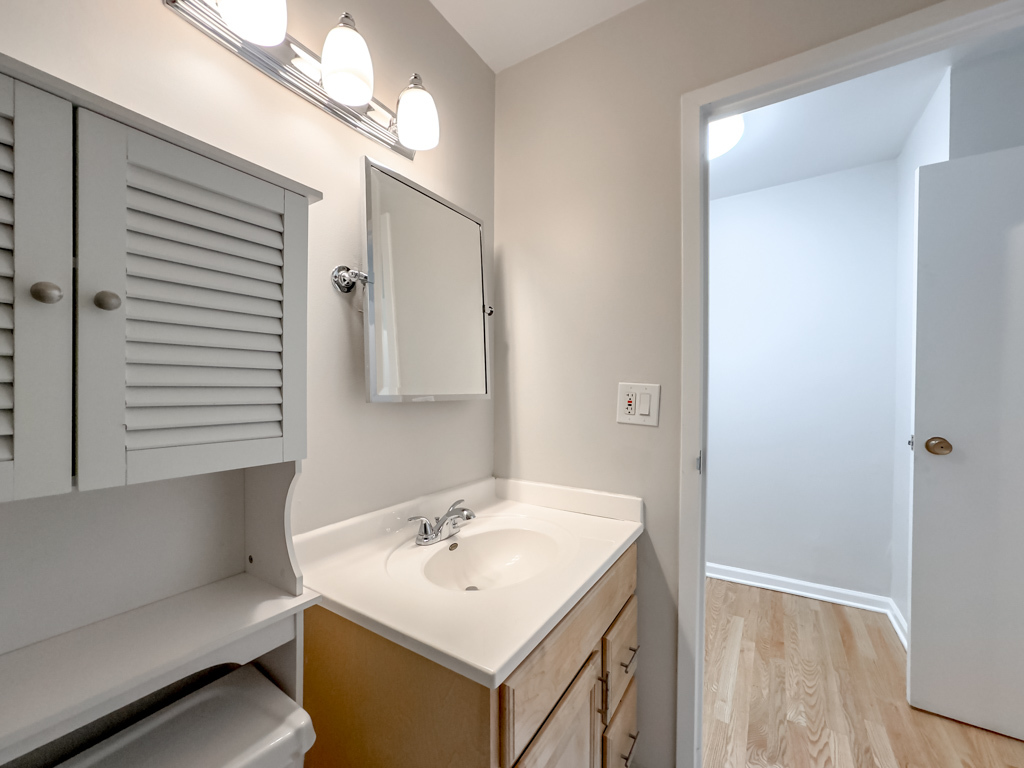 1636 N Wells Street Unit: 3004