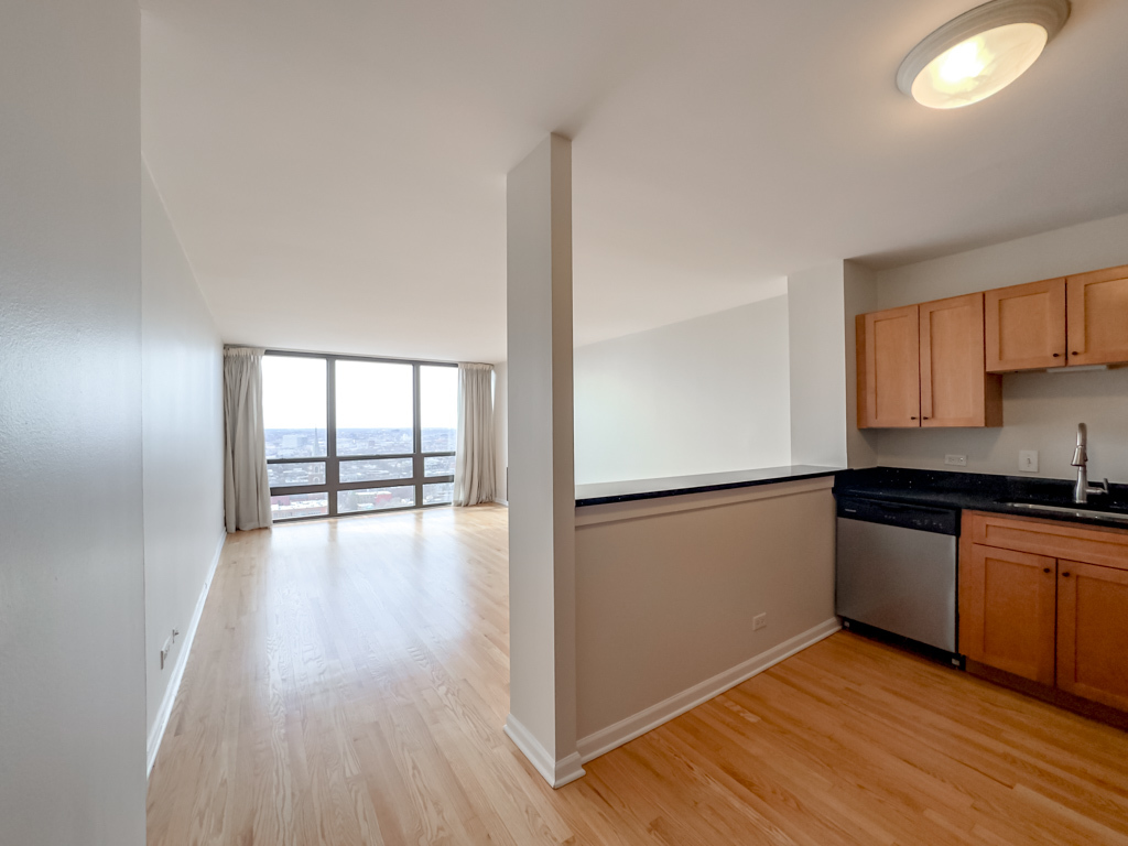 1636 N Wells Street Unit: 3004