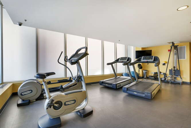 550 N Saint Clair Street Unit: 1703