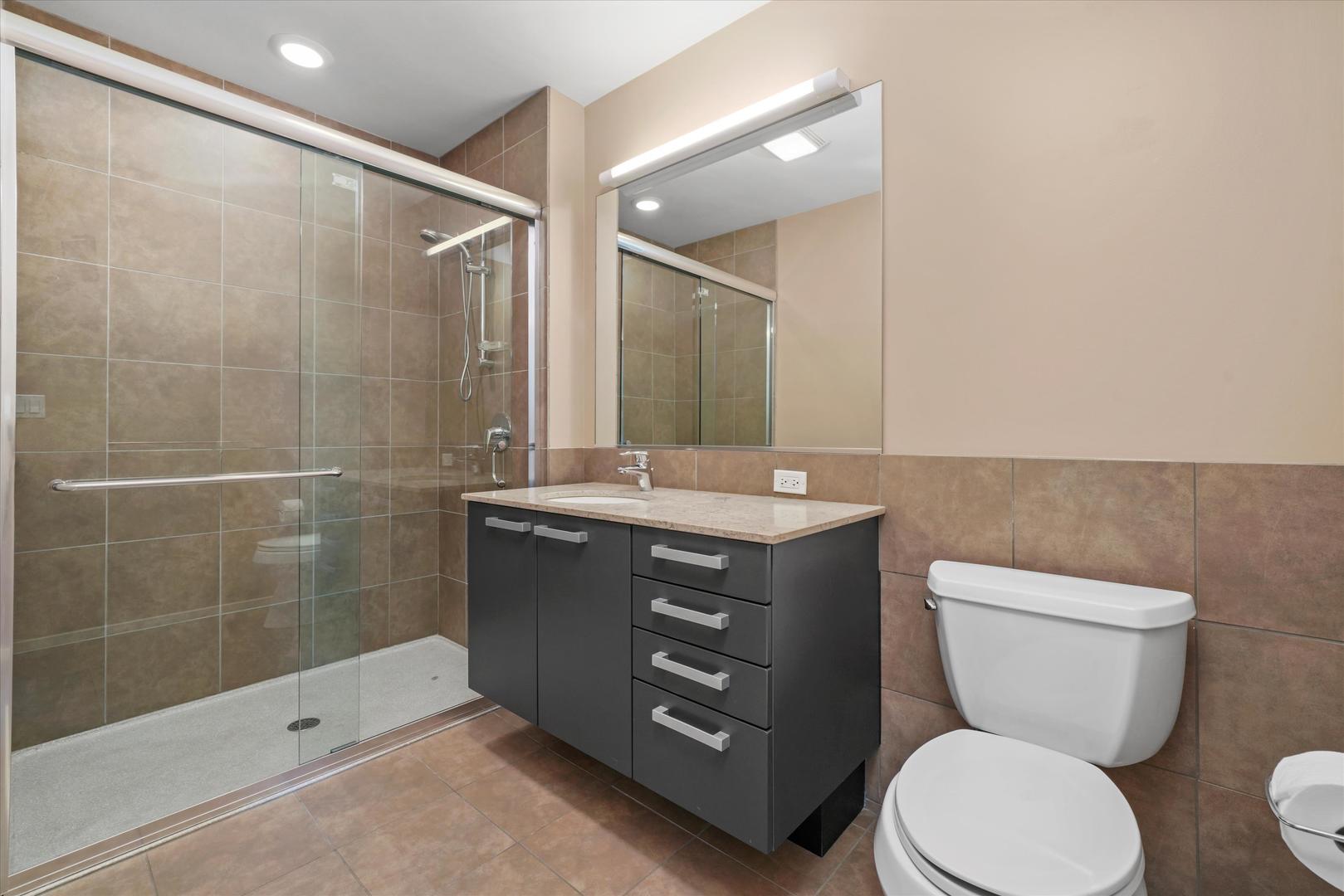 550 N Saint Clair Street Unit: 1703