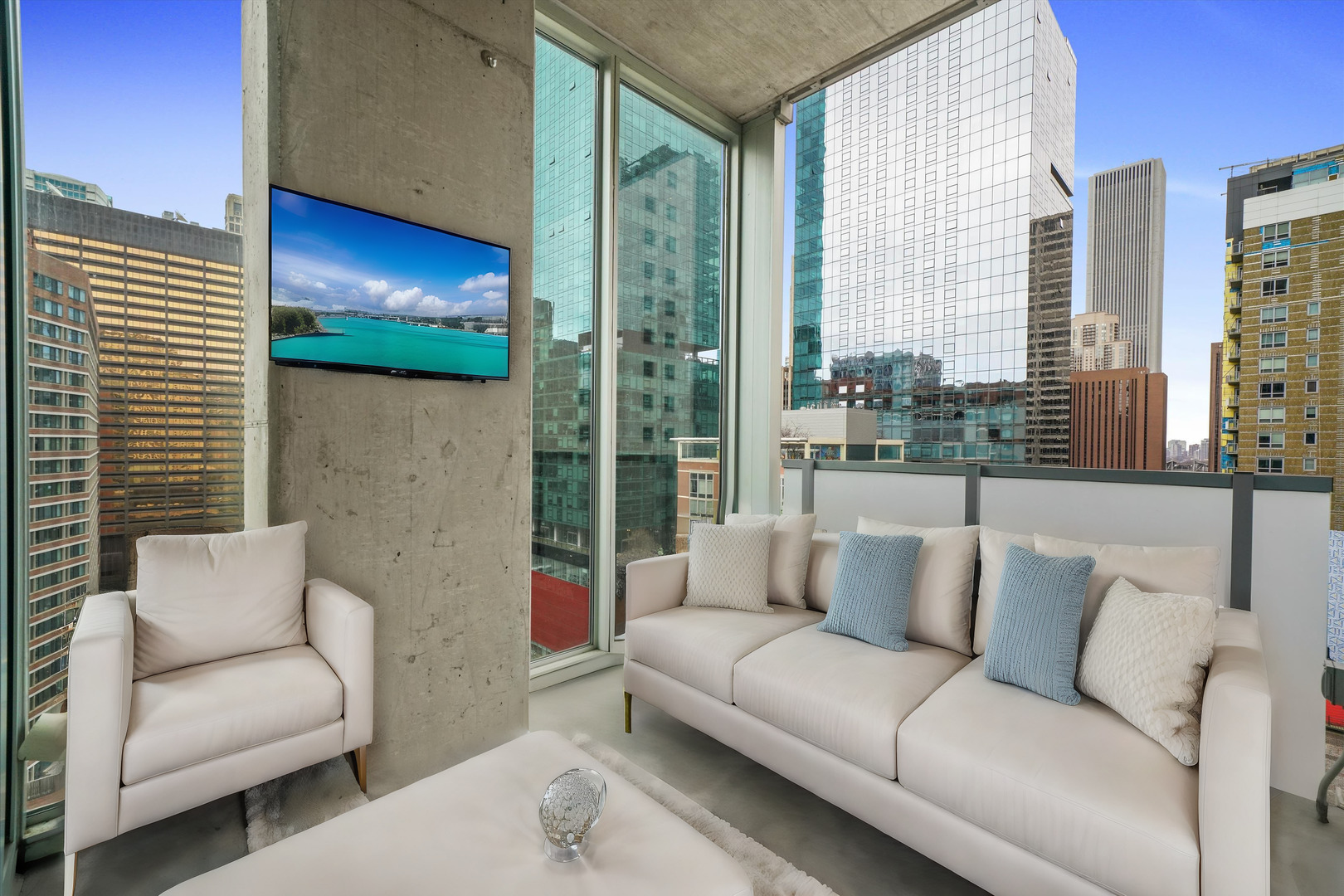 550 N Saint Clair Street Unit: 1703