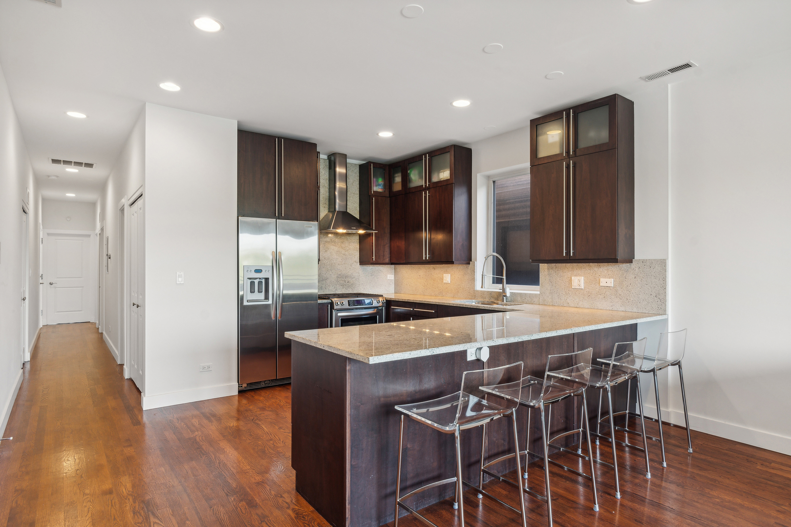 1449 W Grand Avenue Unit: 2W