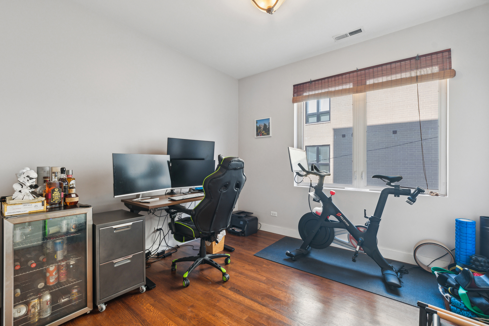 1449 W Grand Avenue Unit: 2W