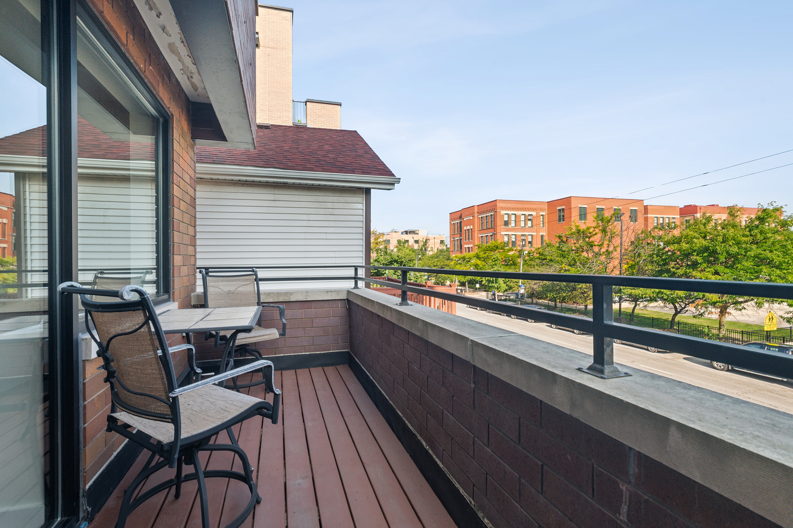 1449 W Grand Avenue Unit: 2W