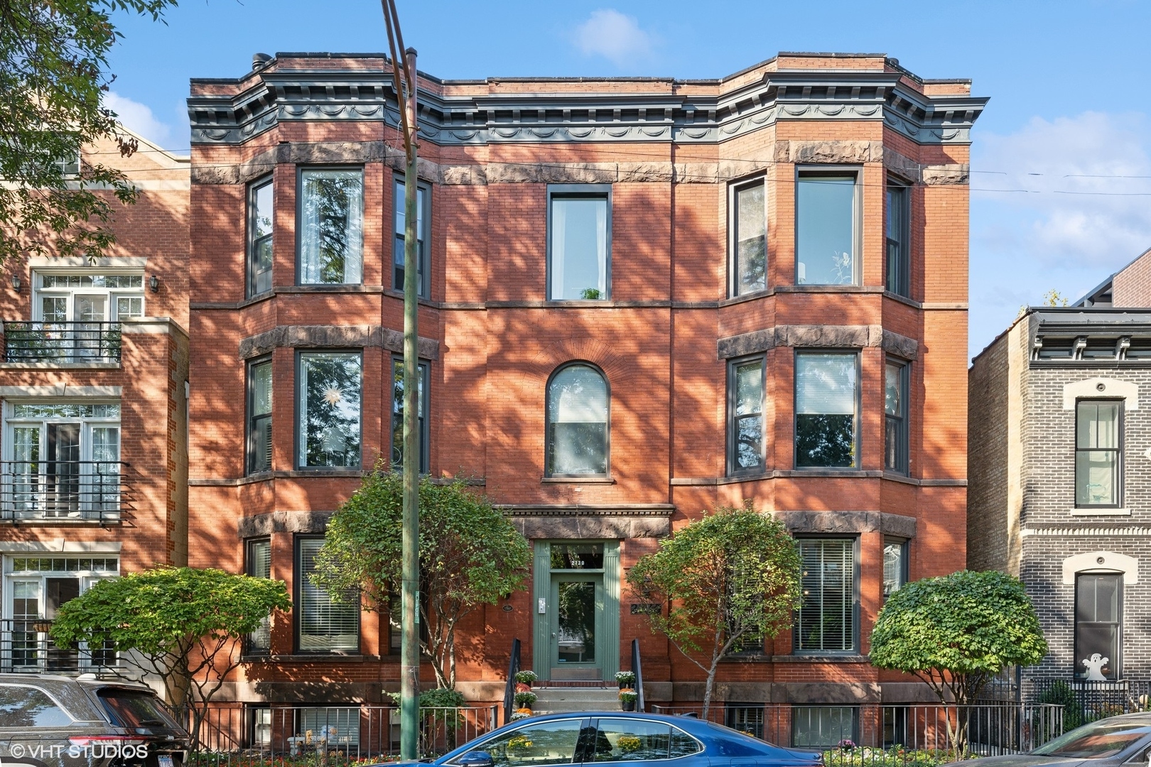 2730 N Racine Avenue Unit: 1N