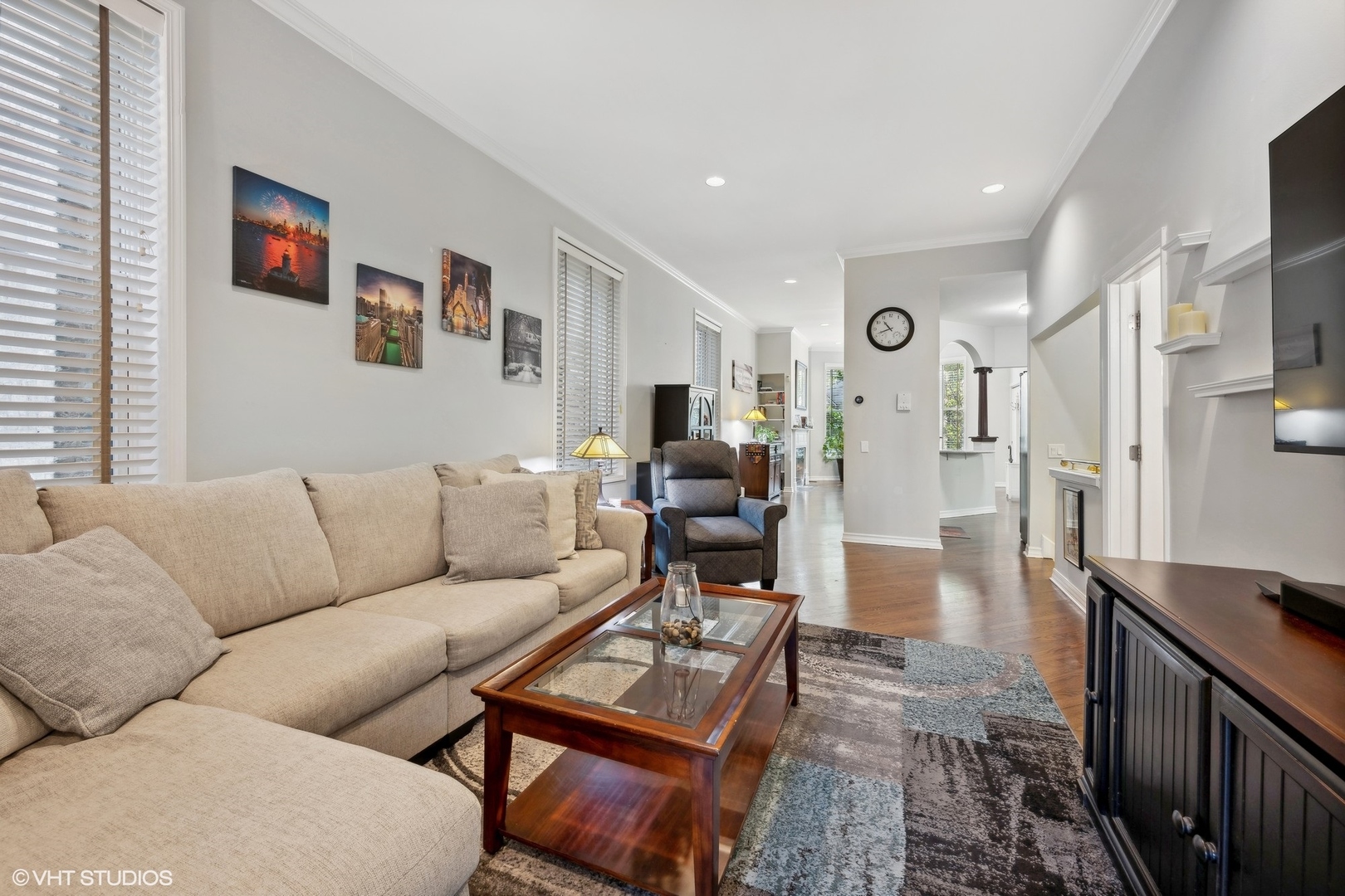 2730 N Racine Avenue Unit: 1N