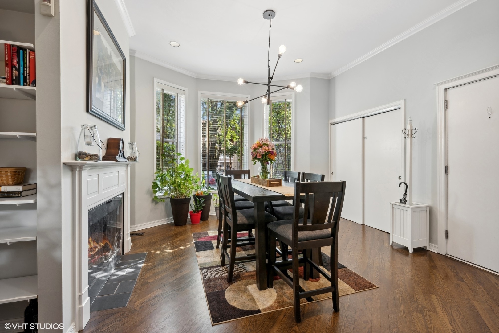 2730 N Racine Avenue Unit: 1N