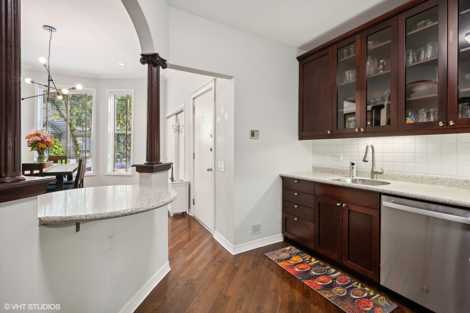 2730 N Racine Avenue Unit: 1N