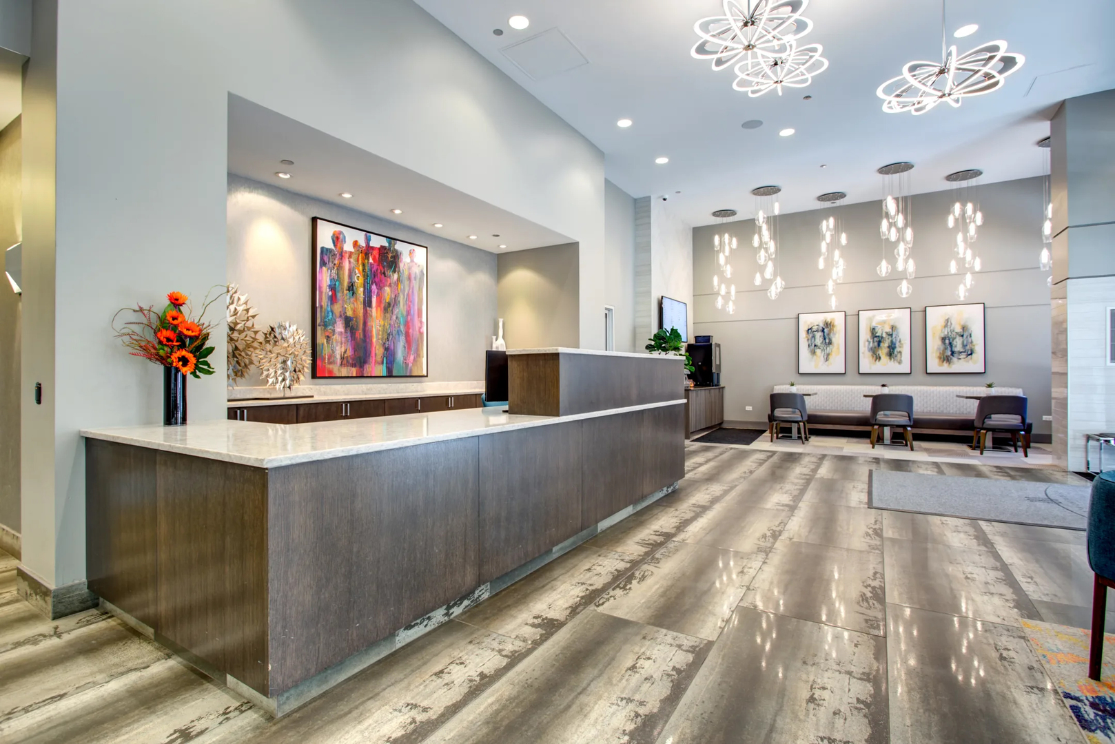 180 N Jefferson Street Unit: 1503