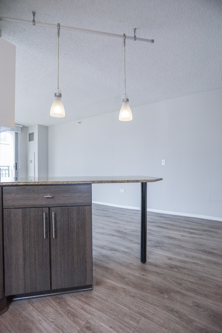 180 N Jefferson Street Unit: 1503