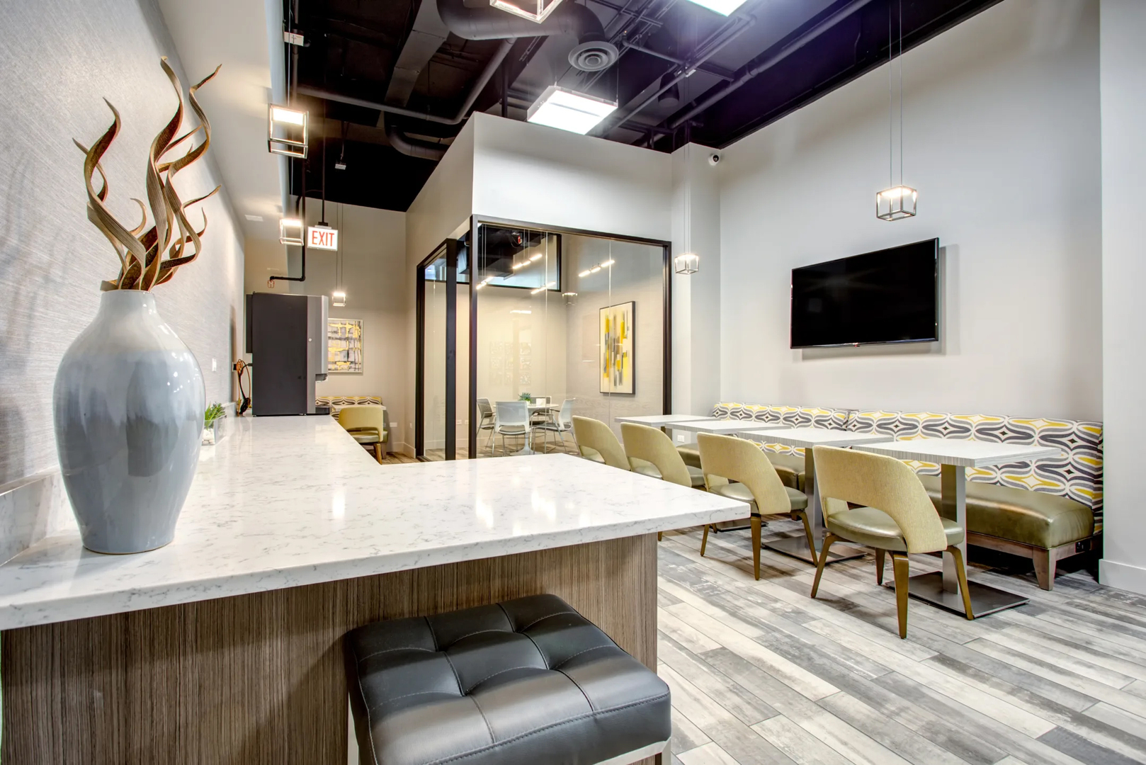 180 N Jefferson Street Unit: 1503