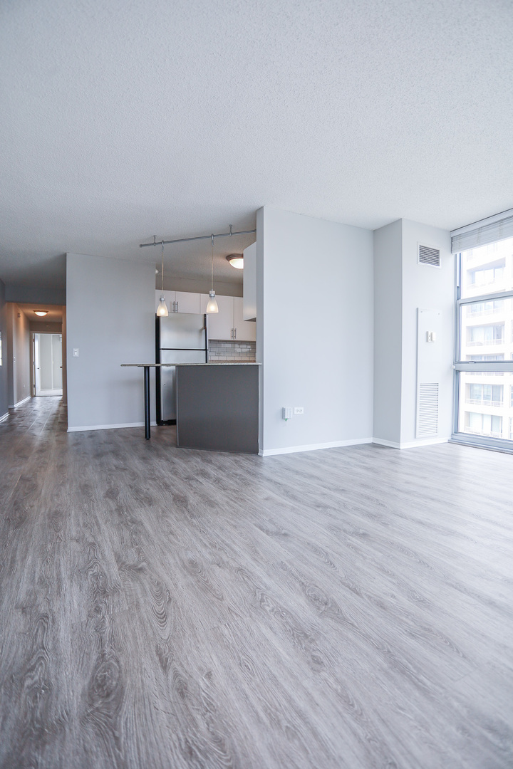 180 N Jefferson Street Unit: 1503