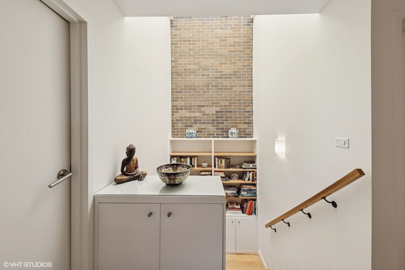 58 W Schiller Street