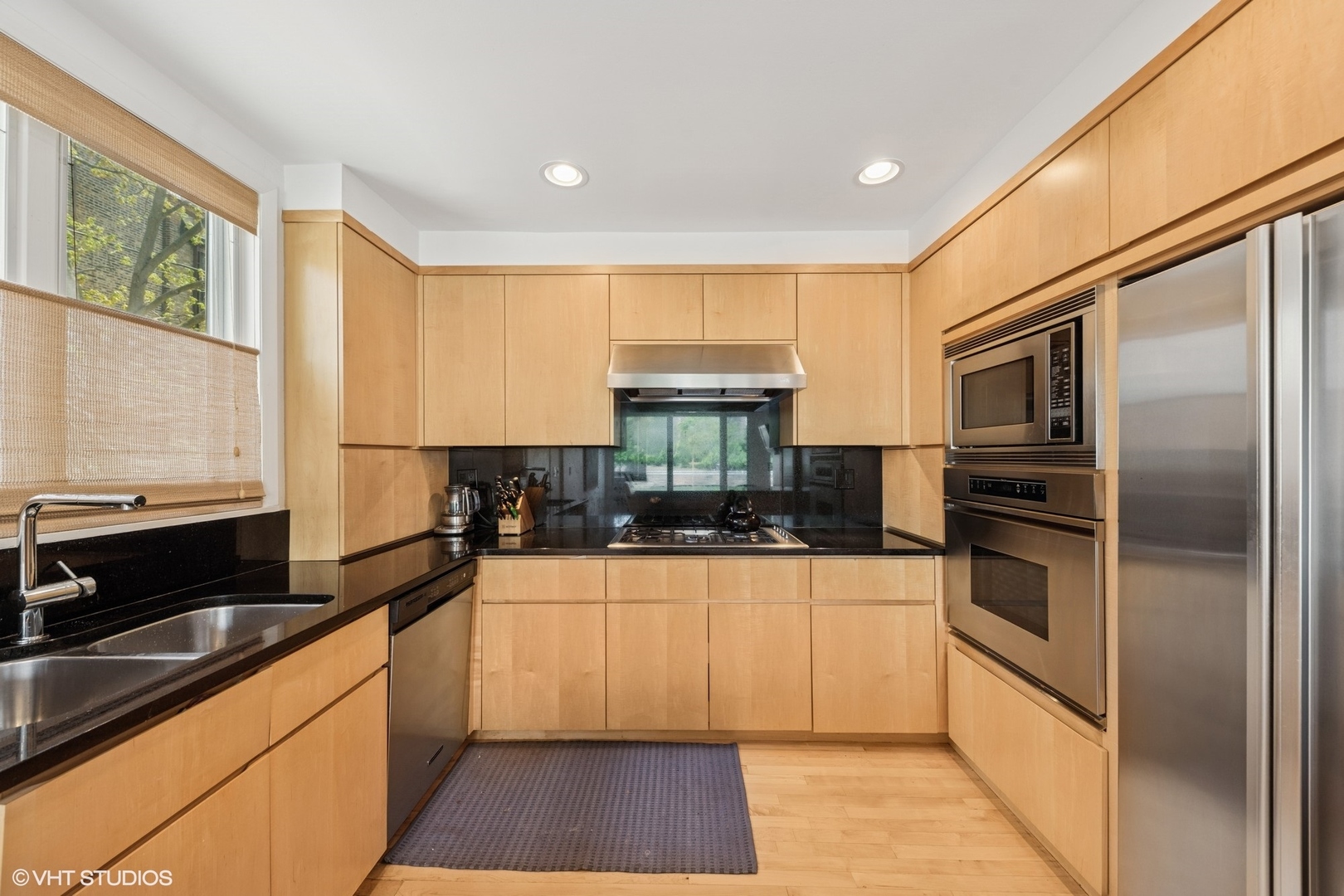 58 W Schiller Street